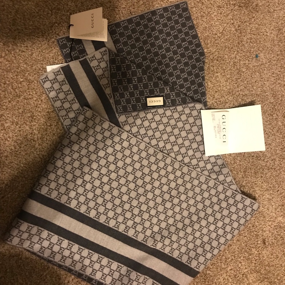 Gucci scarf